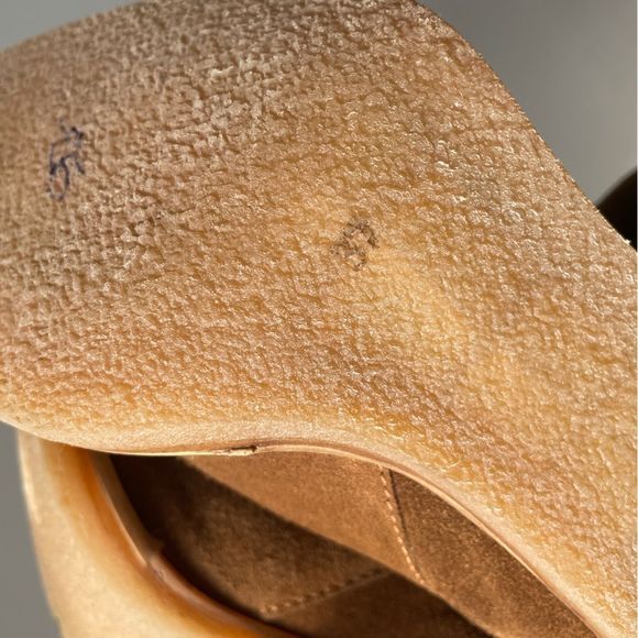 *SOLD* Vintage Y2K Browns tan and cream suede & shearling heeled boots 37 - Picture 11 of 15